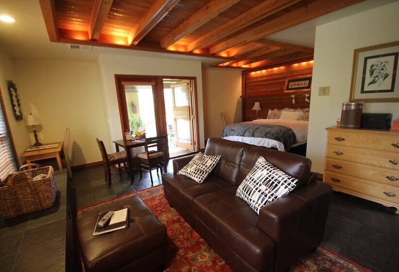 جناح جونيور, Sonoma Coast Villa