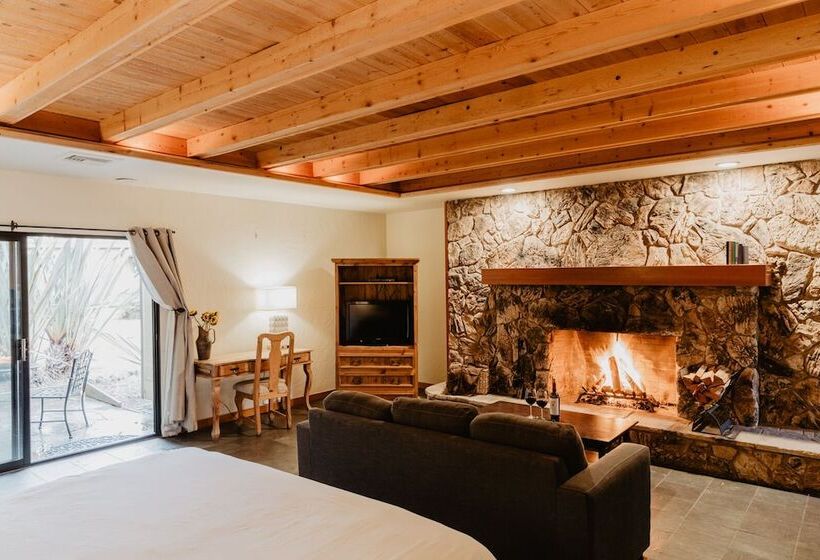 جناح جونيور, Sonoma Coast Villa