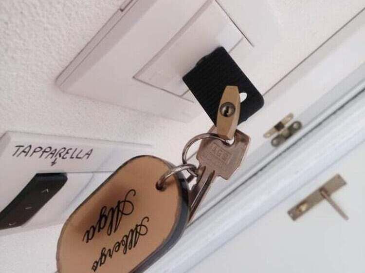 اتاق استاندارد یک نفره, Alga