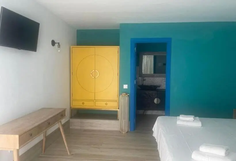 デラックスルーム, Habitaciones Sajorami Beach