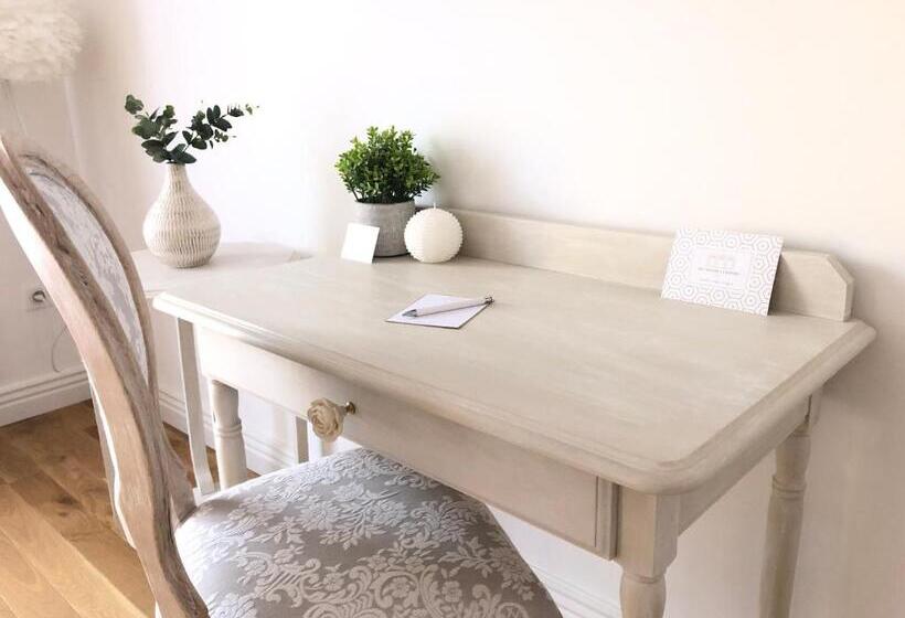 اتاق استاندارد با چشمانداز باغ, Le Cœur De La Bastide Adult Only