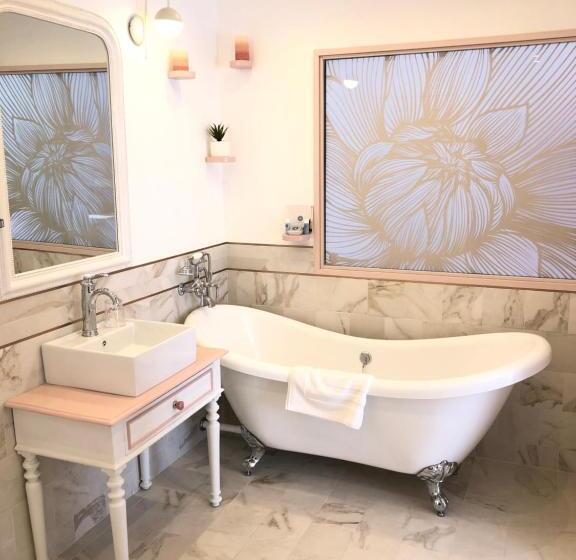 اتاق استاندارد با چشمانداز باغ, Le Cœur De La Bastide Adult Only