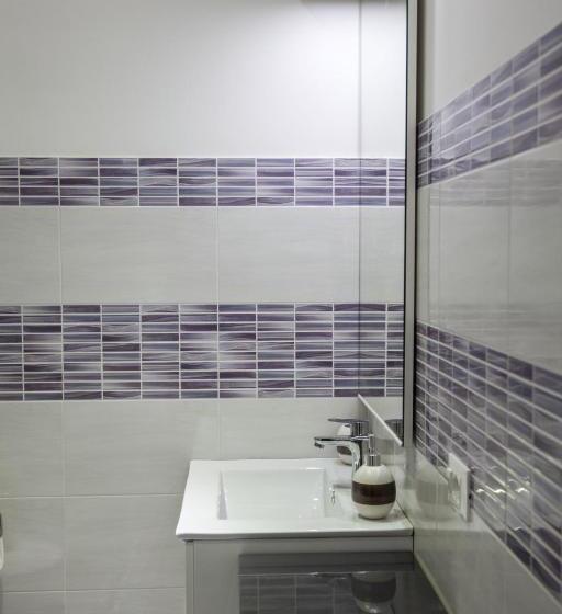 اتاق لوکس با تخت بزرگ, Imperiale Top