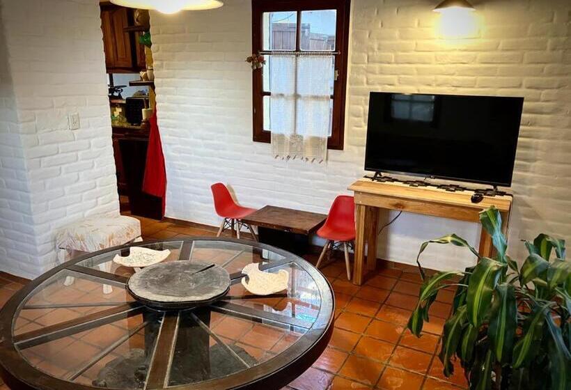 خانه 3 خوابه, Shai Shai Hue