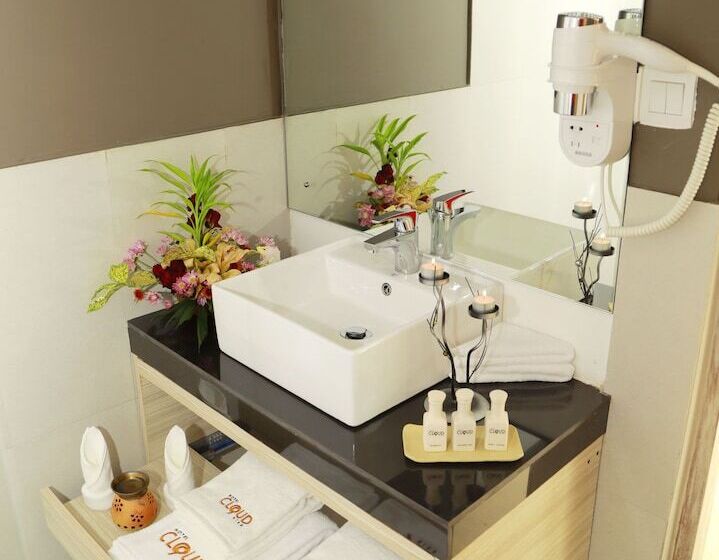 Camera Standard, Cloud 9 Negombo