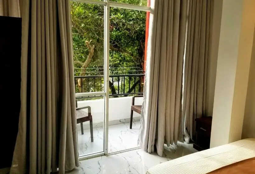 Standard Værelse m. Balkon, Queens Mount