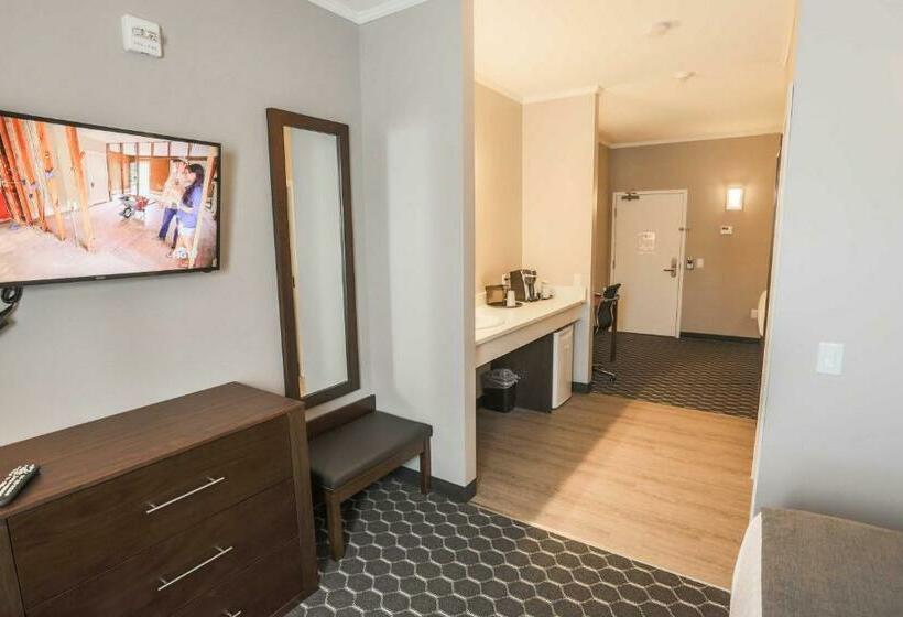 جناح, Blue Crescent Hotels Rivers