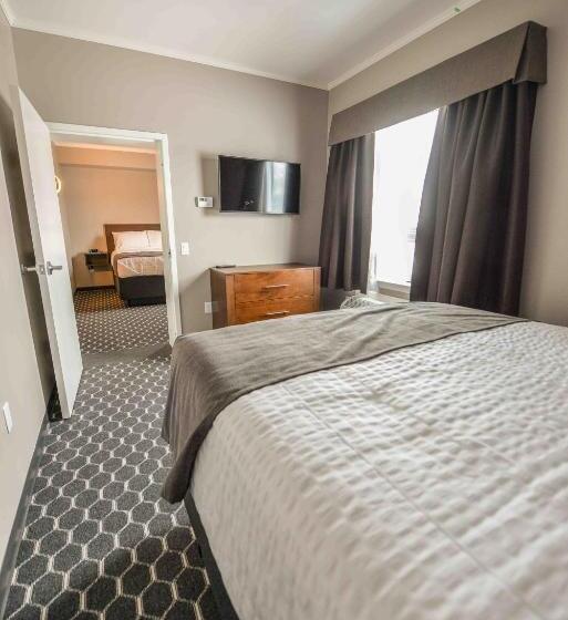 جناح, Blue Crescent Hotels Rivers