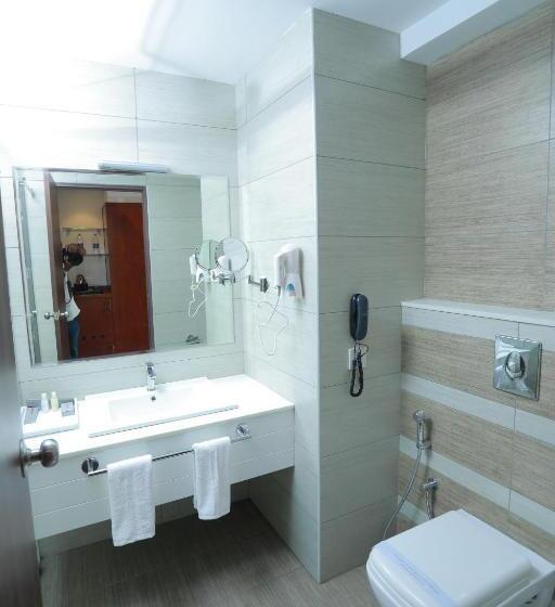 디럭스 스위트, Mareena