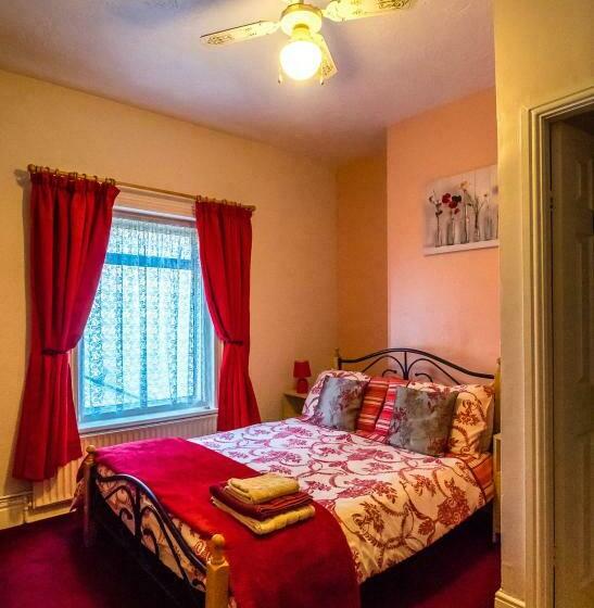 اتاق استاندارد, The Tudor Lodge