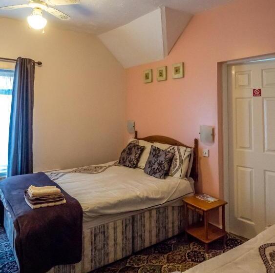 اتاق استاندارد, The Tudor Lodge