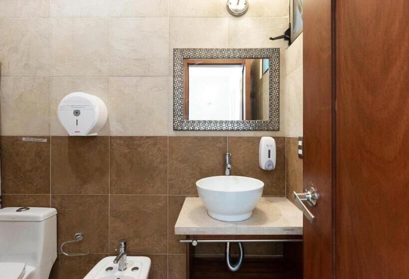 スイート, Capital O Hotel Vitale