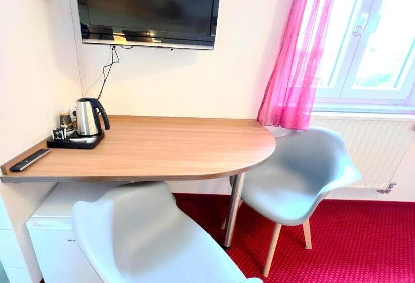 חדר סטנדרט עם טרסה, Bnb Fliegerhaeusle Hagnau 24h Self Check In