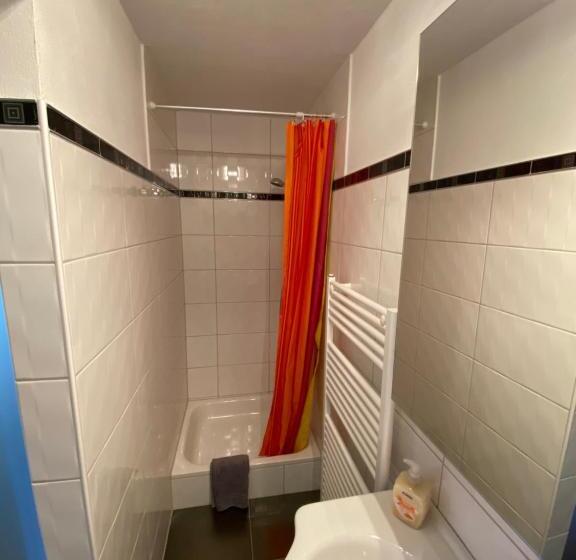 חדר סטנדרט עם טרסה, Bnb Fliegerhaeusle Hagnau 24h Self Check In