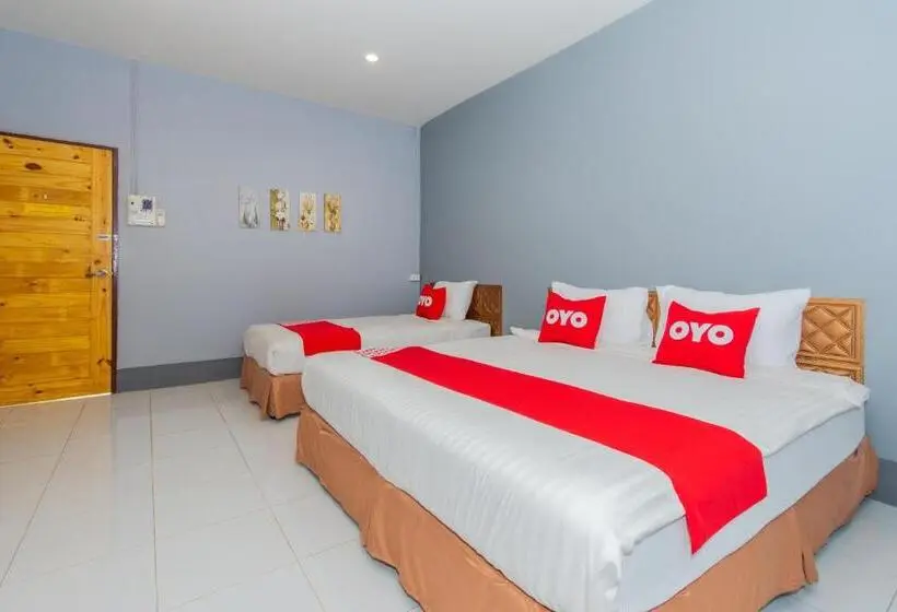 اتاق استاندارد سه نفره, Oyo At Night Pranburi