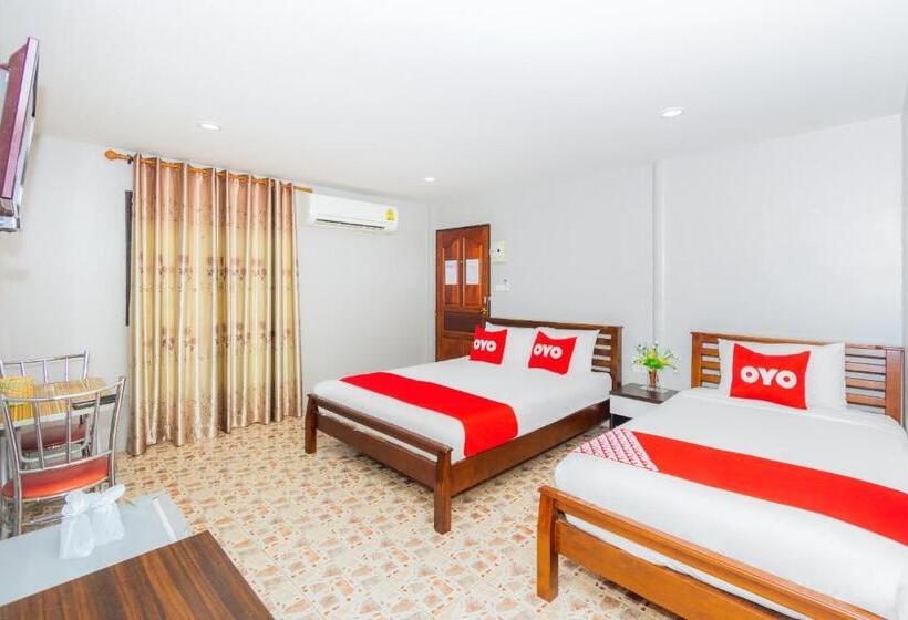 חדר דלוקס לשלושה, Oyo At Night Pranburi