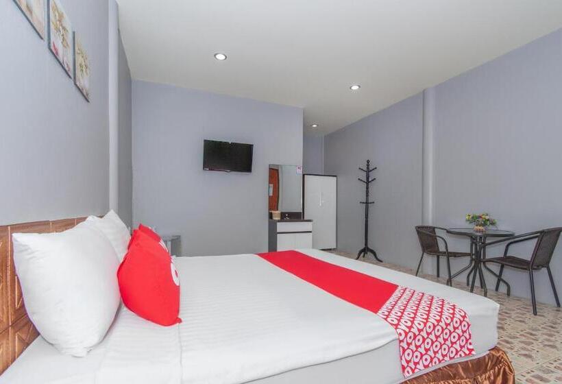 Номер Superior, Oyo At Night Pranburi