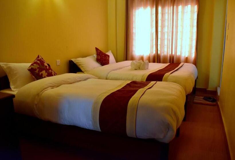 اتاق لوکس سه تخته, Yes Mi Heritage