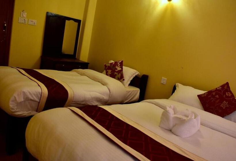 اتاق لوکس سه تخته, Yes Mi Heritage