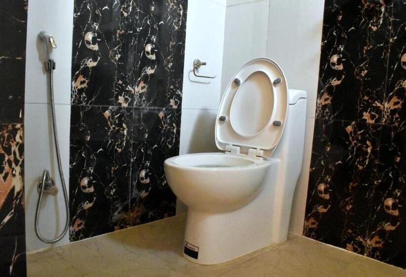 اتاق لوکس سه تخته, Yes Mi Heritage