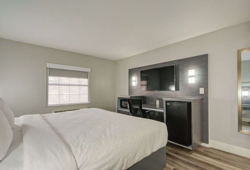 סוויטה, Clarion Pointe Tampa Brandon Near Fairgrounds And Casino