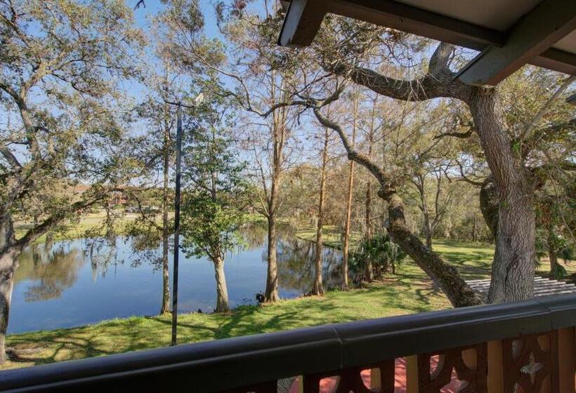 מיטת קינג בסוויטה, Clarion Pointe Tampa Brandon Near Fairgrounds And Casino