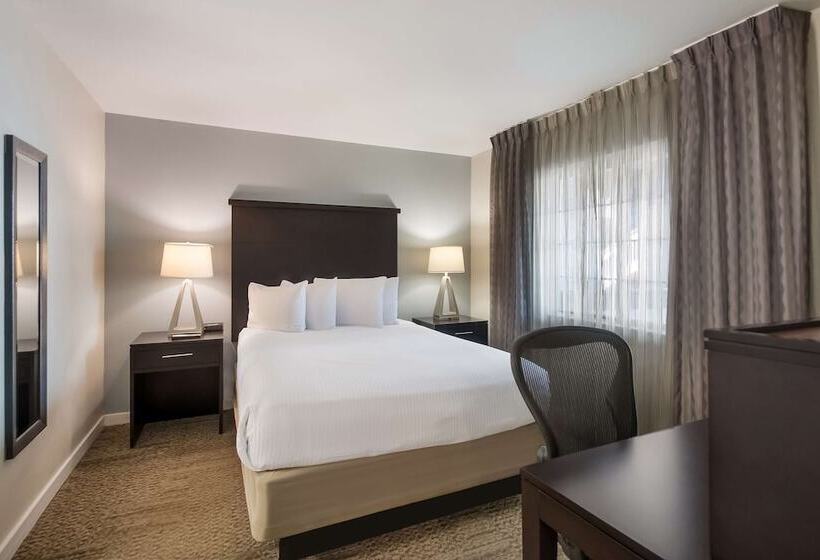 带2个卧室的套房, Sonesta Es Suites Dulles Airport