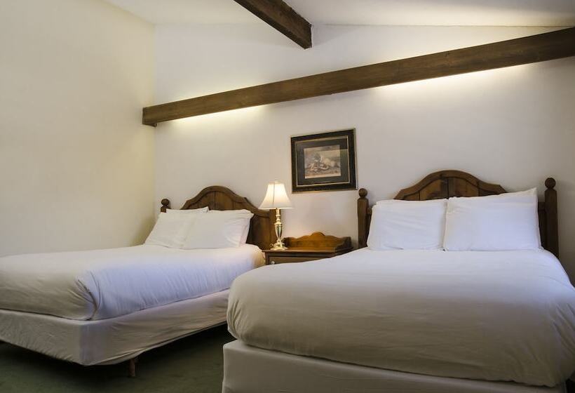 اتاق لوکس, Summit Lodge