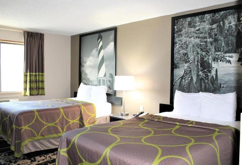 带2个双人床的标准工作室, Super 8 By Wyndham Greensboro/coliseum/conv