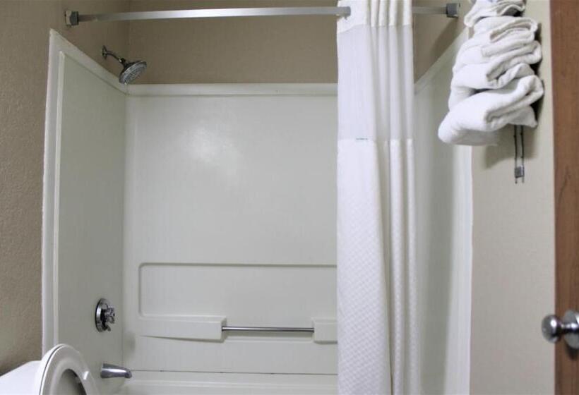 带大床的标准间, Super 8 By Wyndham Greensboro/coliseum/conv