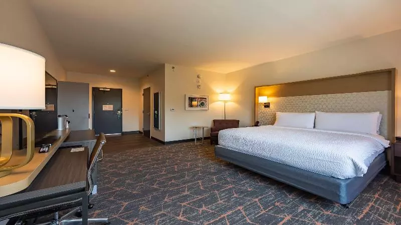 キングサイズベッドのスタンダードルーム, Super 8 By Wyndham West Middlesex/sharon Area