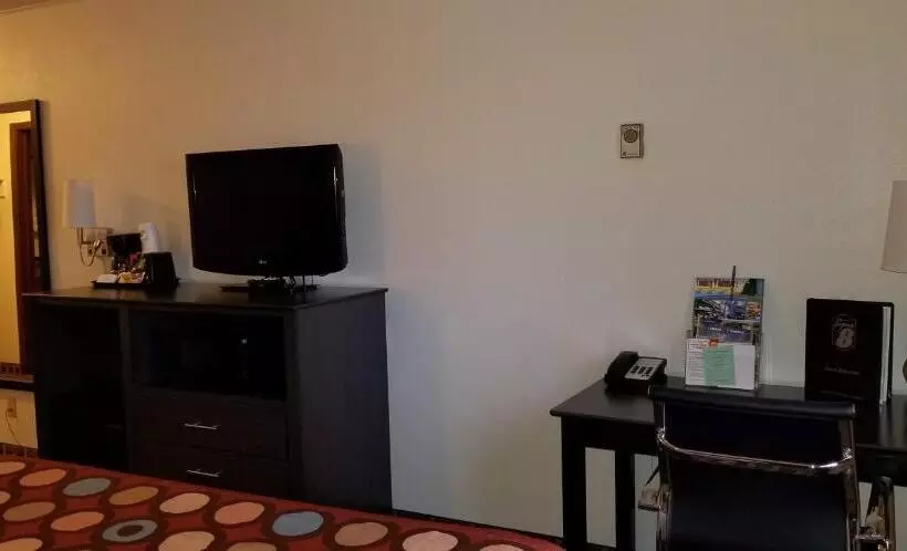 Standard-huone King-vuode, Super 8 By Wyndham Ashland