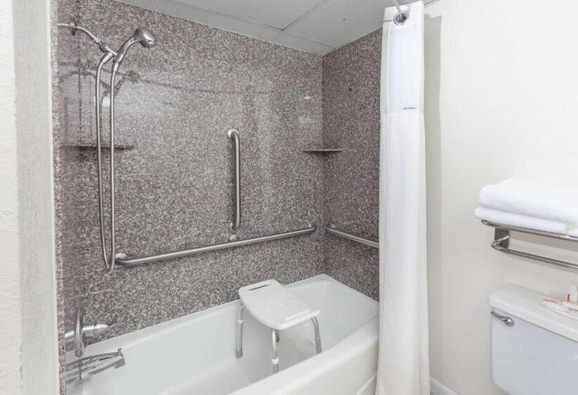 غرفة قياسية لذوى الاحتياجات الخاصة, Super 8 By Wyndham Clinton