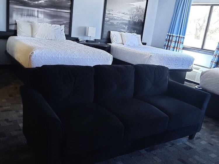 إستوديو قياسى, Super 8 By Wyndham Estherville