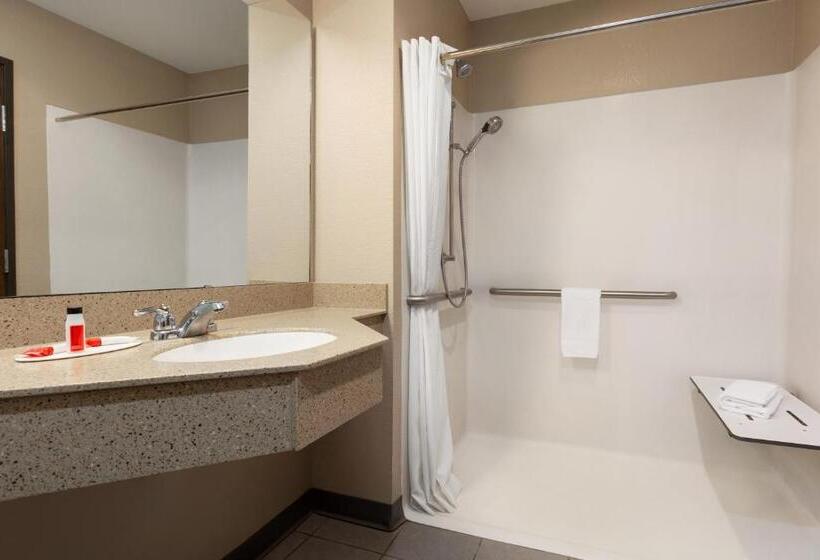 חדר סטנדרט מותאם לאדם עם מוגבלויות, Super 8 By Wyndham Hannibal