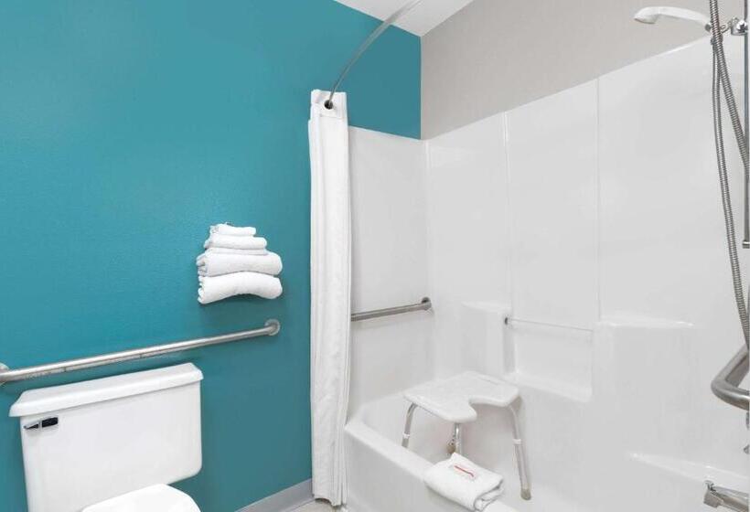 장애인을 위한 스탠다드 룸, Super 8 By Wyndham Huron