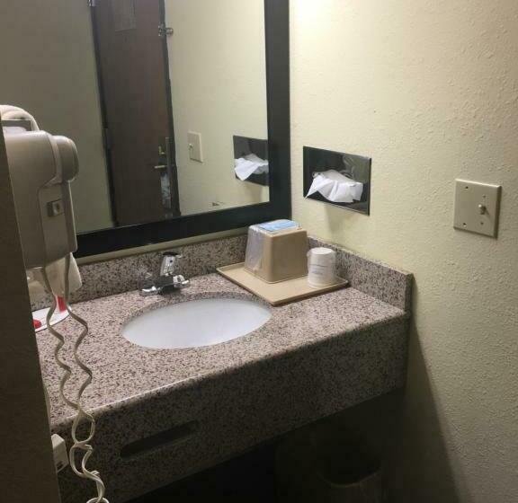 スタンダードルーム, Super 8 By Wyndham Newton