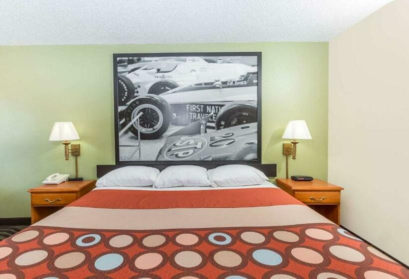 キングサイズベッドのスタンダードルーム, Super 8 By Wyndham Newton