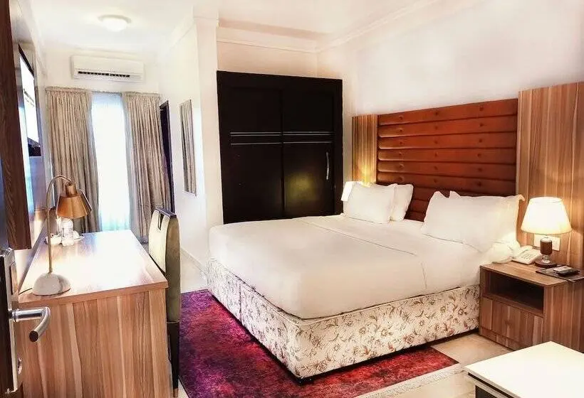 اتاق سوپریور, Swiss International Beland Hotel Owerri