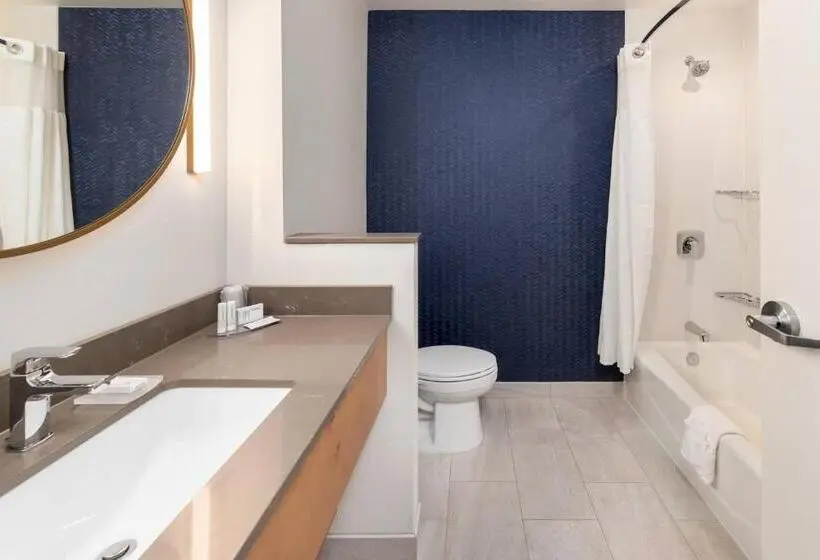 スイート, Fairfield Inn & Suites Morganton Historic Downtown