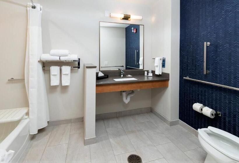 스탠다드 룸, Fairfield Inn & Suites Morganton Historic Downtown