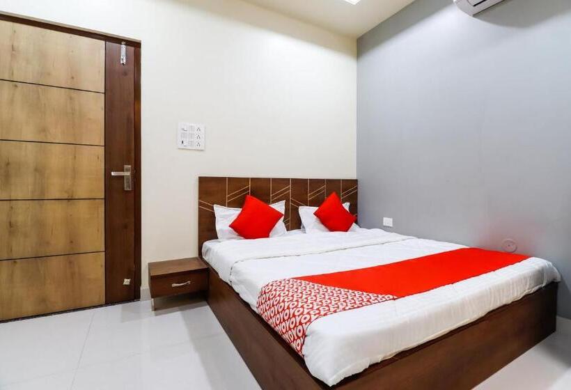 トリプルクラシックルーム, Flagship Shagun Home