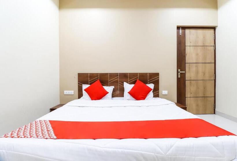 トリプルクラシックルーム, Flagship Shagun Home