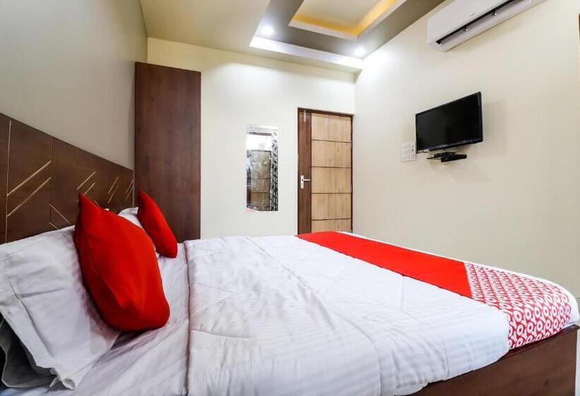 トリプルクラシックルーム, Flagship Shagun Home