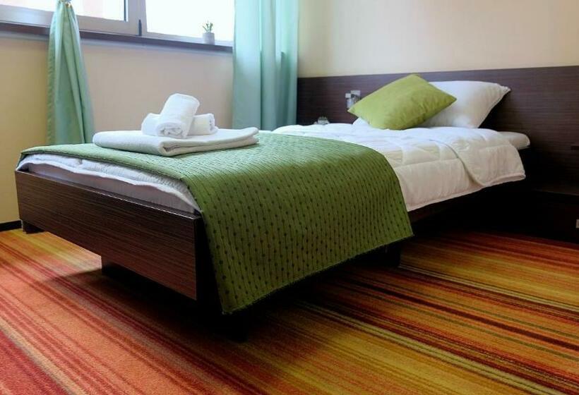 اتاق استاندارد یک نفره, Richi