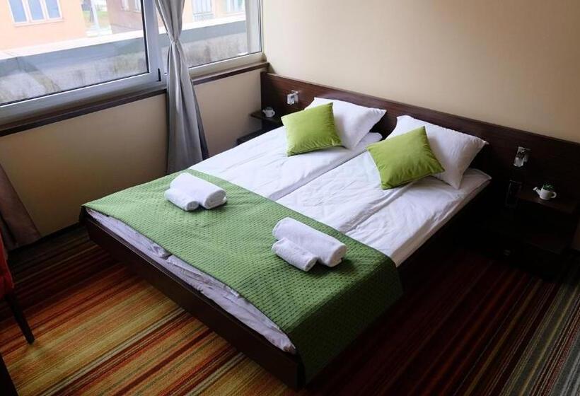 اتاق استاندارد, Richi