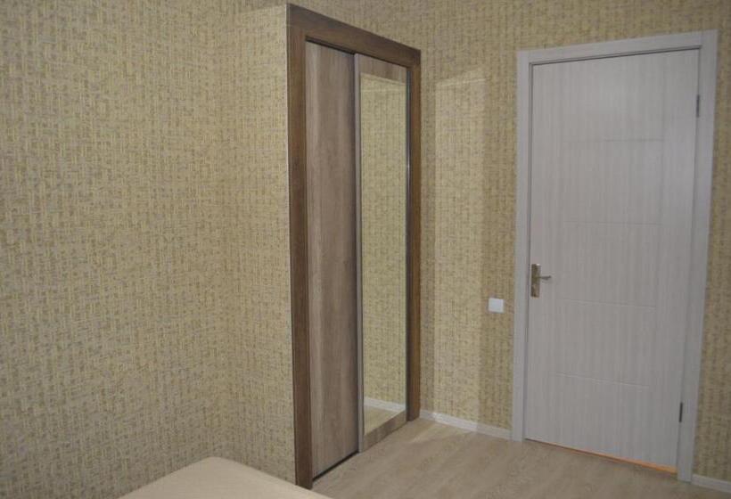 اتاق استاندارد, Hill Fort Kutaisi