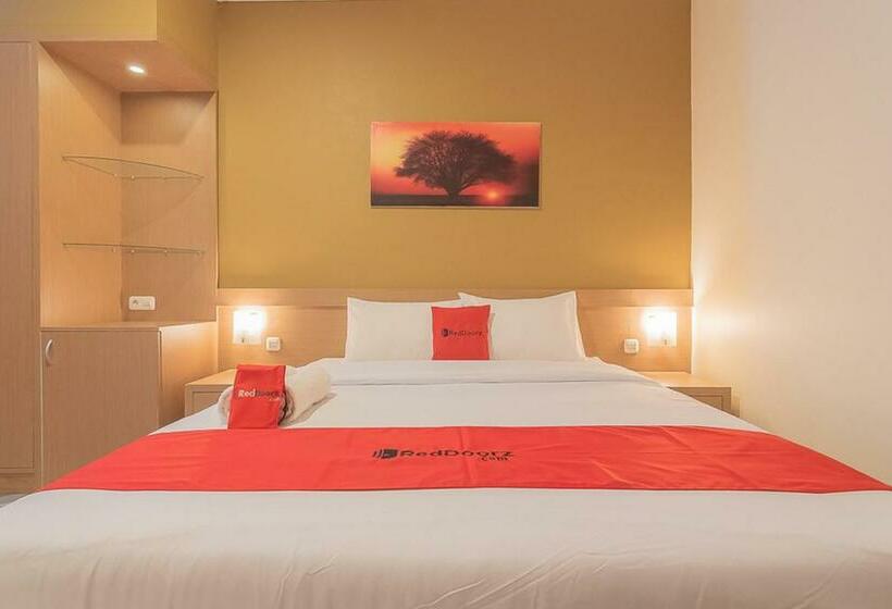 标准间, Reddoorz Syariah @ Villa Grand Mutiara Tasikmalaya