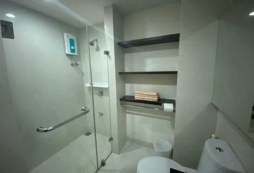 Standardrum King Size Säng, Teddy@thammasart