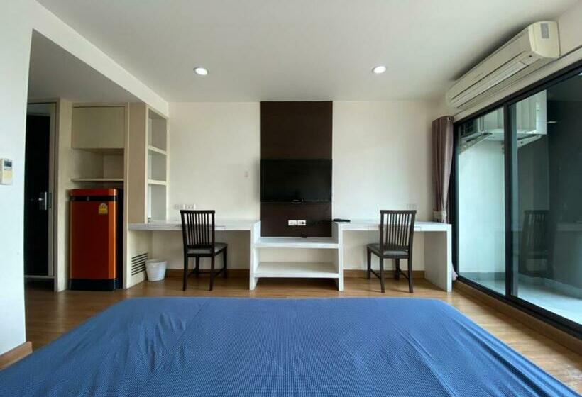 Standardrum King Size Säng, Teddy@thammasart